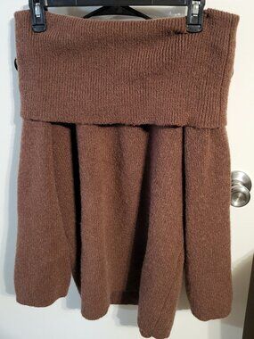 BROWN OFF SHOULDER SWEATER VERY SOFT SZ L